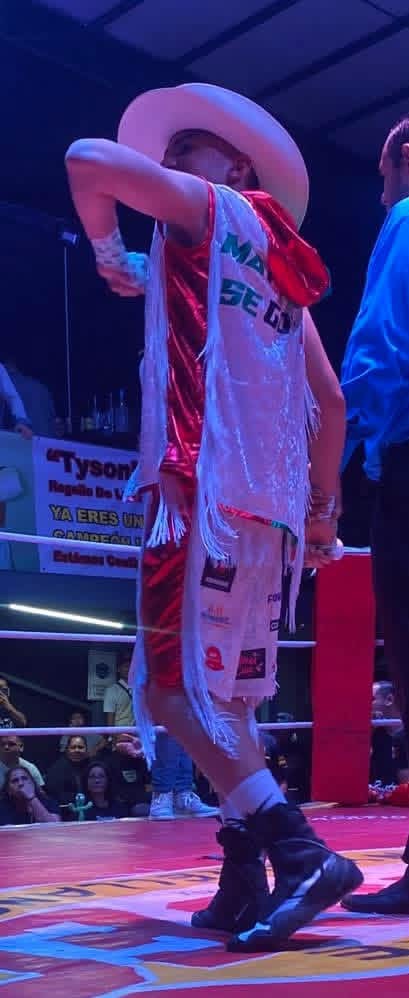 Patrocinio al boxeador Nicolás Segovia